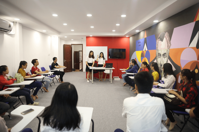 IELTS 4.0 thành 10 điểm tiếng Anh: Bất công hay phù hợp? - Ảnh 1. IELTS 4.0 thành 10 điểm tiếng Anh: Bất công hay phù hợp? - Ảnh 1.
