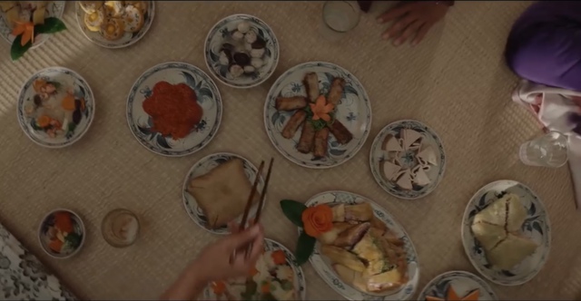 Có món ăn ở phim Hollywood quay tại Việt Nam làm khó dàn nhân vật, nữ chính mãi mới chịu nếm thử rồi khen ngon - Ảnh 10.