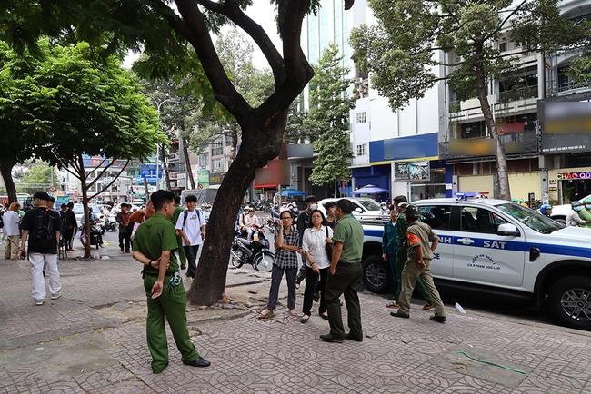 Binh đoàn thí sinh Rap Việt gây nghẽn đường, lực lượng chức năng phải đến dẹp trật tự - Ảnh 8.