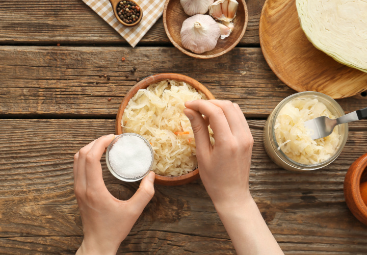 Món ăn kèm giúp tăng cường khả năng miễn dịch, cải thiện sức khỏe đường ruột vô cùng quen thuộc với người Việt - Ảnh 3.