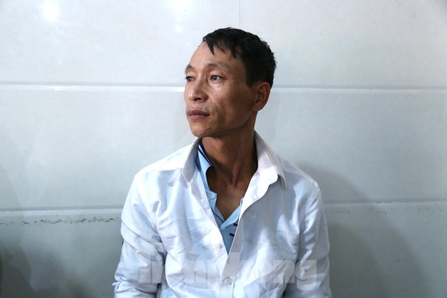 Nỗi đau của người bố có 3 con nhỏ nguy kịch sau vụ nổ kinh hoàng tại gara ô tô ở Nghệ An - Ảnh 1.