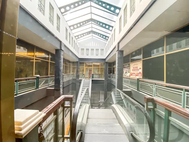 Nh&igrave;n lại TTTM Parkson Đồng Khởi nổi tiếng một thời của giới trẻ, số phận khu UNIQLO sầm uất sẽ ra sao? - Ảnh 3.