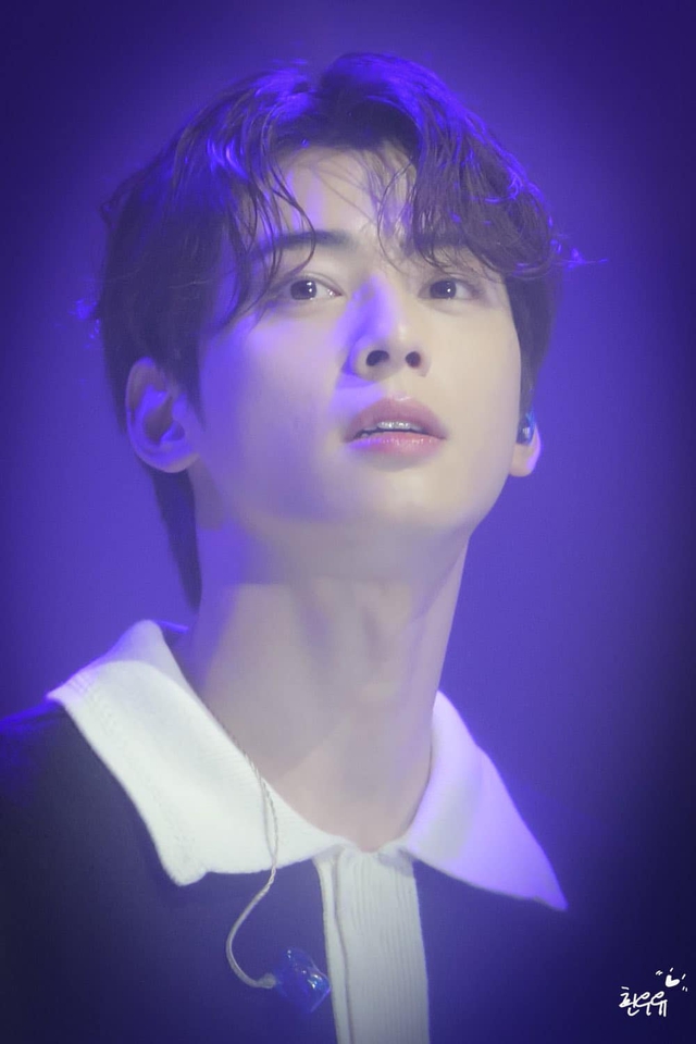 Cha Eun Woo rơm rớm nước mắt, lần đầu biểu diễn sau khi đồng đội thân thiết Moonbin qua đời - Ảnh 6.