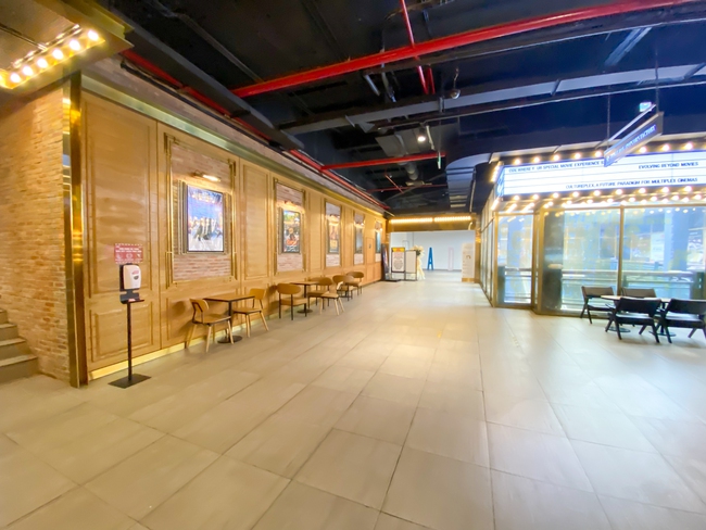 Nh&igrave;n lại TTTM Parkson Đồng Khởi nổi tiếng một thời của giới trẻ, số phận khu UNIQLO sầm uất sẽ ra sao? - Ảnh 4.