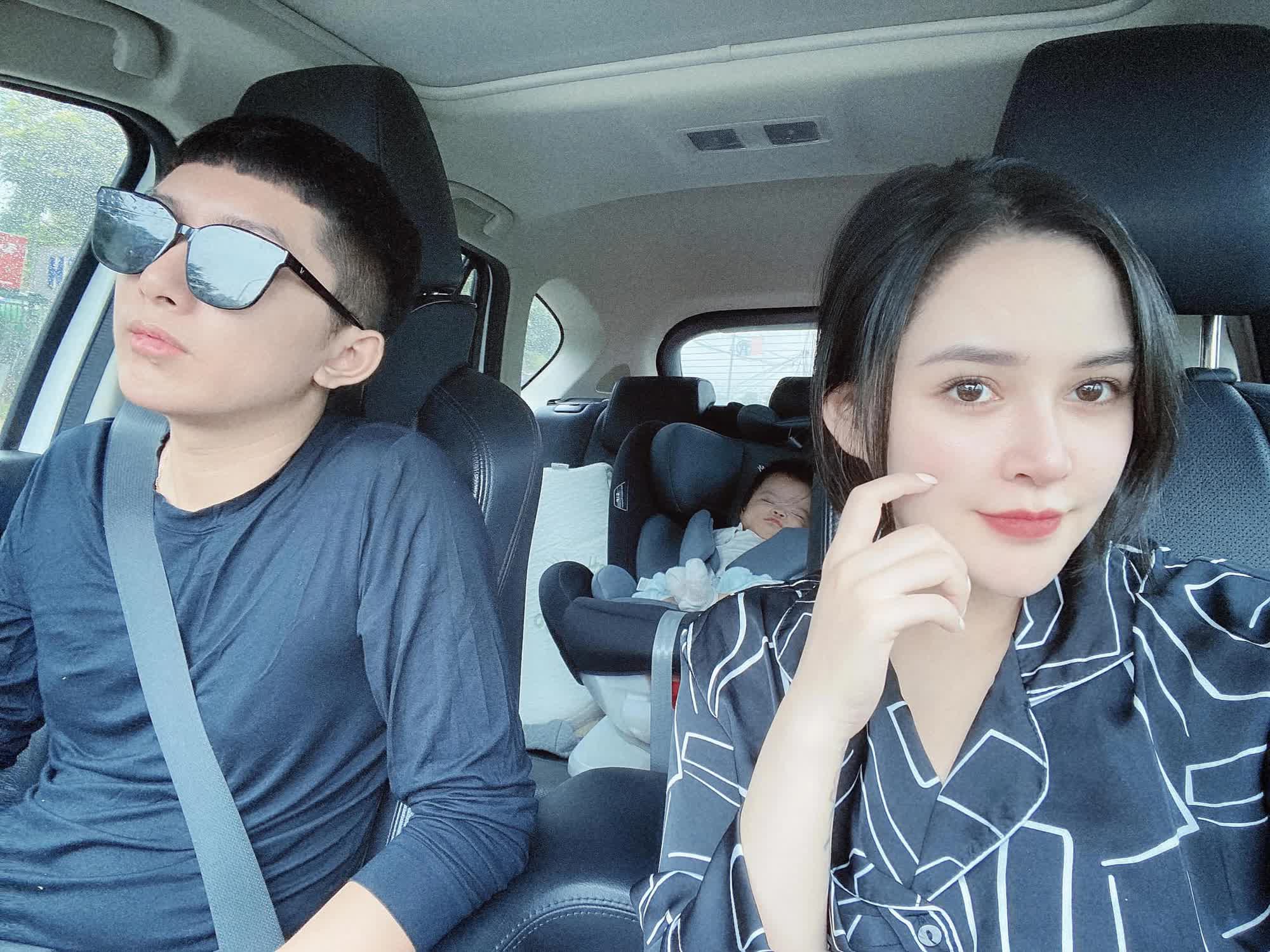 Hot mom khoe xem túi có giá trăm triệu, chồng liền gửi tin nhắn khiến tất cả trầm trồ - Ảnh 1.