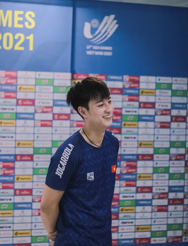 Hoàng tử cầu lông Phạm Hồng Nam bất ngờ vắng mặt tại SEA Games 32, hé lộ chuyện kết hôn - Ảnh 4.