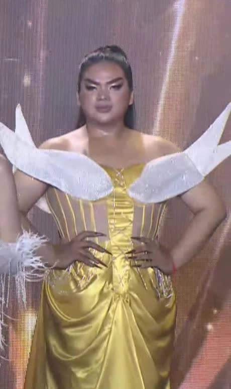 Cuộc thi sắc đẹp chuyển giới của Hương Giang: Nhiều sạn đ&ecirc;m Chung kết, li&ecirc;n tục bị cơ quan quản l&yacute; tu&yacute;t c&ograve;i - Ảnh 8.