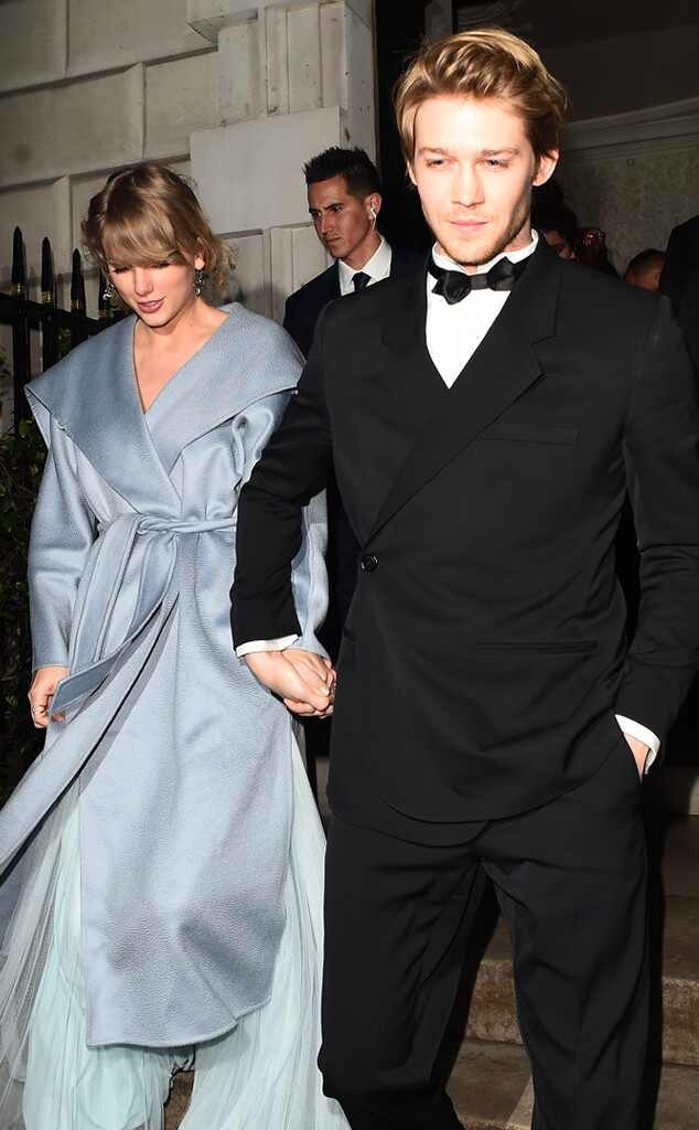 Hint Taylor Swift Và Joe Alwyn Chia Tay