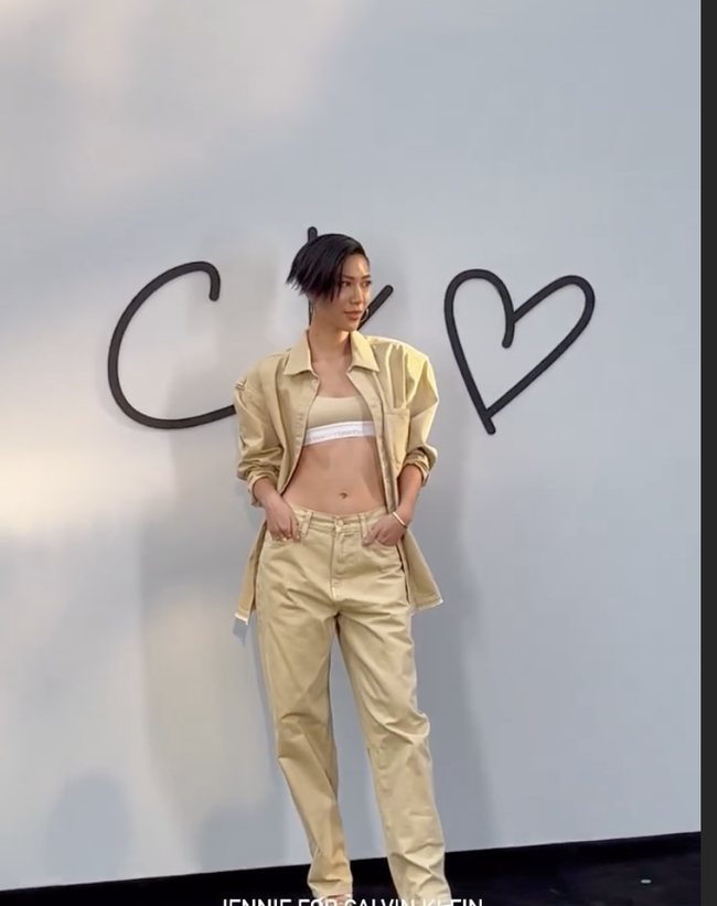 Cam thường “bó tay” trước dàn sao châu Á tại sự kiện Calvin Klein: Jennie khoe body đỉnh, Jungkook da đẹp ngỡ ngàng - Ảnh 10.