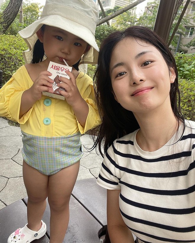 Tiểu Song Hye Kyo thay đổi ra sao sau khi giải nghệ v&agrave; kết h&ocirc;n? - Ảnh 6.