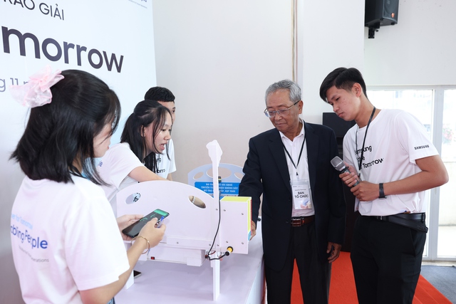 Nâng bước tài năng trẻ với Solve for Tomorrow 2023, Samsung khẳng định cam kết nâng tầm STEM Việt - Ảnh 2.