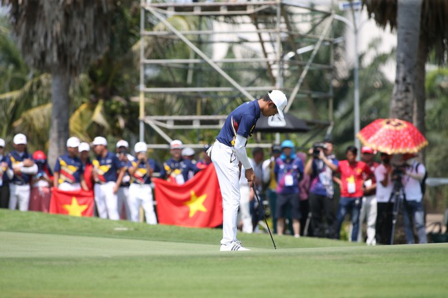 VĐV 15 tuổi Lê Khánh Hưng thi đấu xuất sắc, giành HCV SEA Games lịch sử cho golf Việt Nam - Ảnh 2. VĐV 15 tuổi Lê Khánh Hưng thi đấu xuất sắc, giành HCV SEA Games lịch sử cho golf Việt Nam - Ảnh 2.