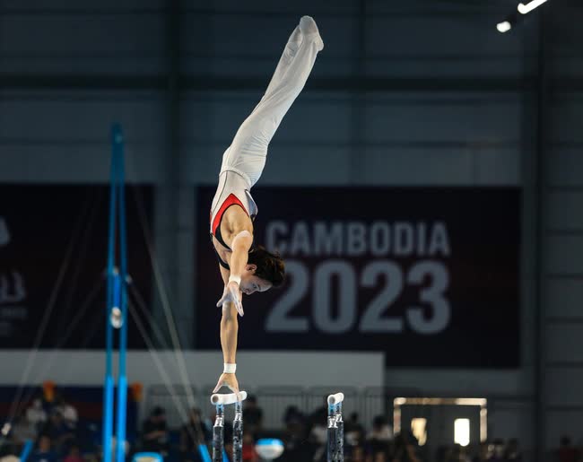Nam thần thể dục dụng cụ Đinh Phương Th&agrave;nh x&aacute;c lập kỷ lục gi&agrave;nh HCV ở 5 kỳ SEA Games li&ecirc;n tiếp - Ảnh 5.