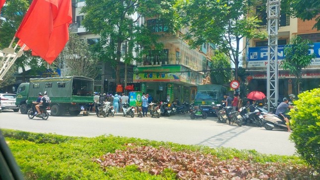 Ch&acirc;n dung Tuấn thần đ&egrave;n v&agrave; Mạnh gỗ, hai tr&ugrave;m giang hồ xứ Thanh vừa bị c&ocirc;ng an bao v&acirc;y nh&agrave; ri&ecirc;ng - Ảnh 4.