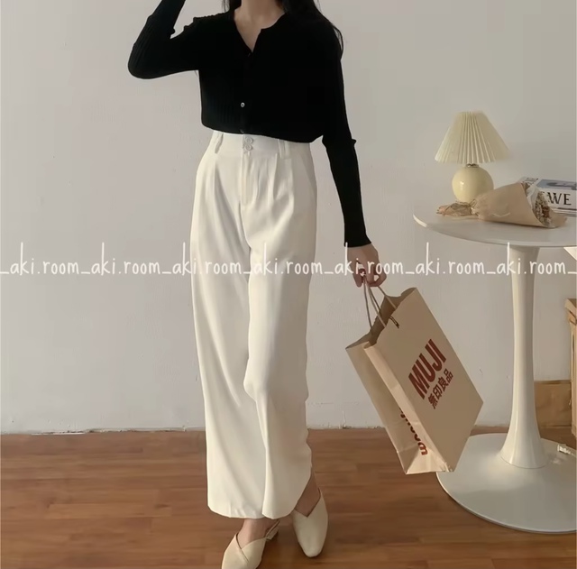 5 món đồ màu trắng tuy basic nhưng không nhàm chán, giúp bạn mặc đẹp từ giờ đến hết mùa hè - Ảnh 9.