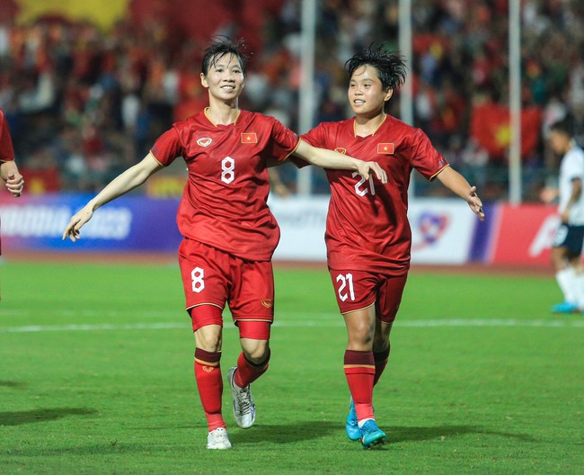 Đánh bại chủ nhà Campuchia 4-0, ĐT nữ Việt Nam thẳng tiến vào chung kết SEA Games 32 - Ảnh 8.