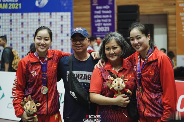 SEA Games 32: Chân dung 2 “người hùng thầm lặng” đứng sau thành công của Trương Twins - Ảnh 1.