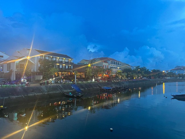 Lee Byung Hun và dàn sao khủng hội ngộ tại Việt Nam: Lễ trao giải công ty đẳng cấp