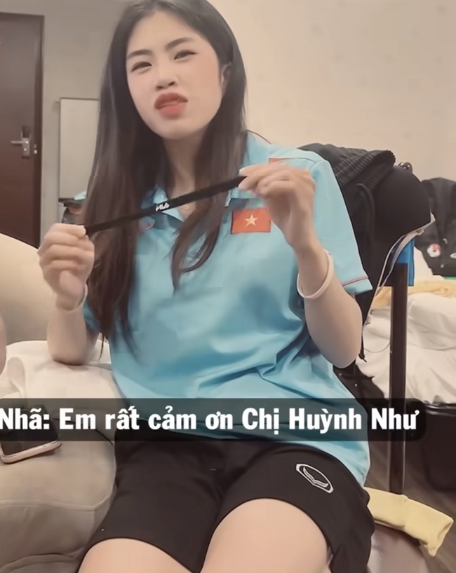 Thanh Nhã tiết lộ về món quà đặc biệt được Huỳnh Như tặng giúp đem lại may mắn - Ảnh 2.