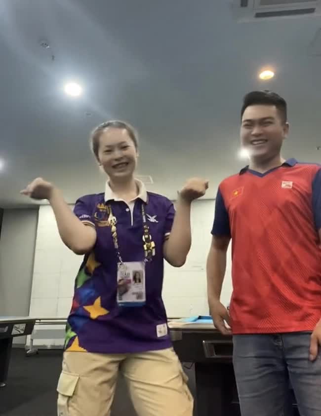 See tình của Hoàng Thuỳ Linh xuất hiện ở SEA Games 32, người Campuchia thích thú đu đưa theo nhạc - Ảnh 3.