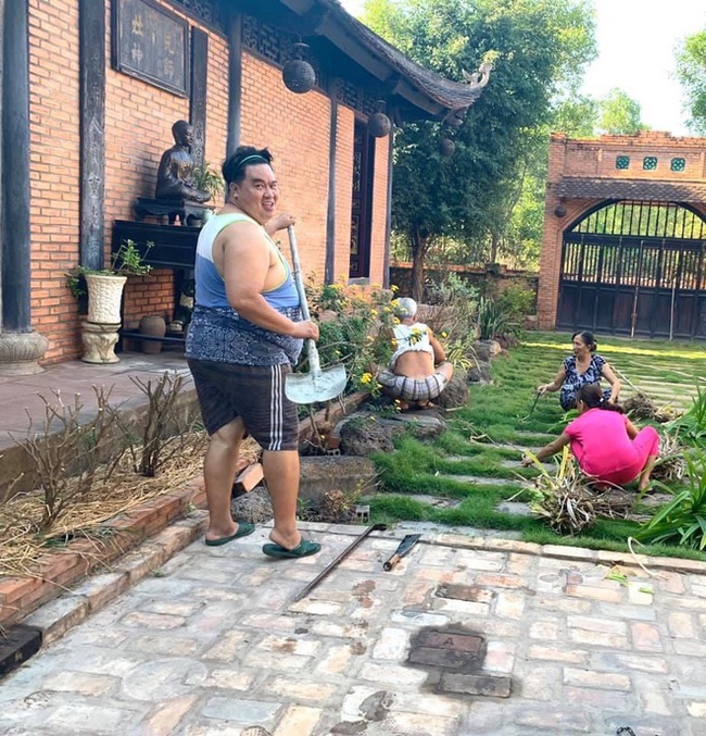 Sao Vbiz bỏ phố về vườn x&acirc;y biệt phủ 1.600m2, ho&agrave;nh tr&aacute;ng đến cỡ n&agrave;o m&agrave; nhiều đại gia hỏi mua lại? - Ảnh 9.