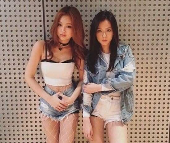 Loạt ảnh BLACKPINK trước khi ra mắt: Netizen bất ngờ dồn sự chú ý vào nhan sắc xuất chúng của cô gái thứ 5 - Ảnh 4.