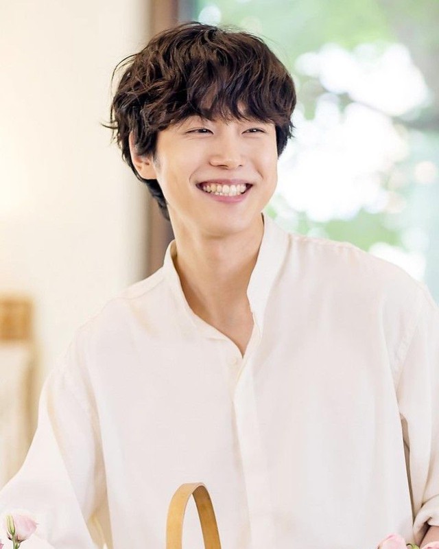 Mỹ nam 9X gây sốt cạnh Kim Woo Bin ở phim Hàn mới, hóa ra từng đóng phụ nhiều siêu phẩm - Ảnh 7.