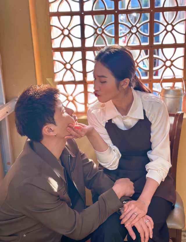 Thanh Sơn - Khả Ng&acirc;n cực t&igrave;nh cảm ở hậu trường - Ảnh 3.