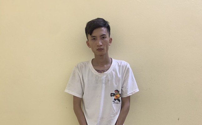 Thu giữ gần 30.000 viên ma túy ngụy trang trong mỹ phẩm, bánh kẹo - Ảnh 1.