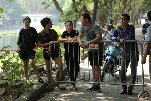 Hà Nội: Tháo dỡ những công trình vi phạm trong công viên Tuổi trẻ Thủ đô - Ảnh 11.