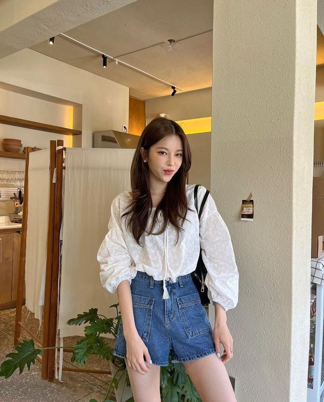 7 cách mặc đẹp với quần short denim được ulzzang Hàn ưa chuộng