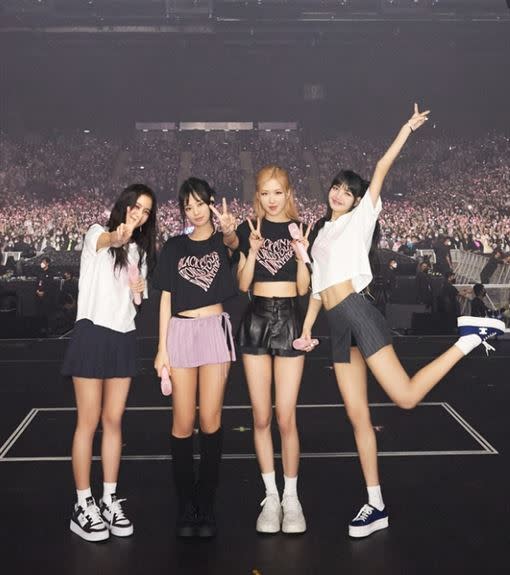 BLACKPINK sẽ đến Việt Nam vào năm 2024? - Ảnh 1.