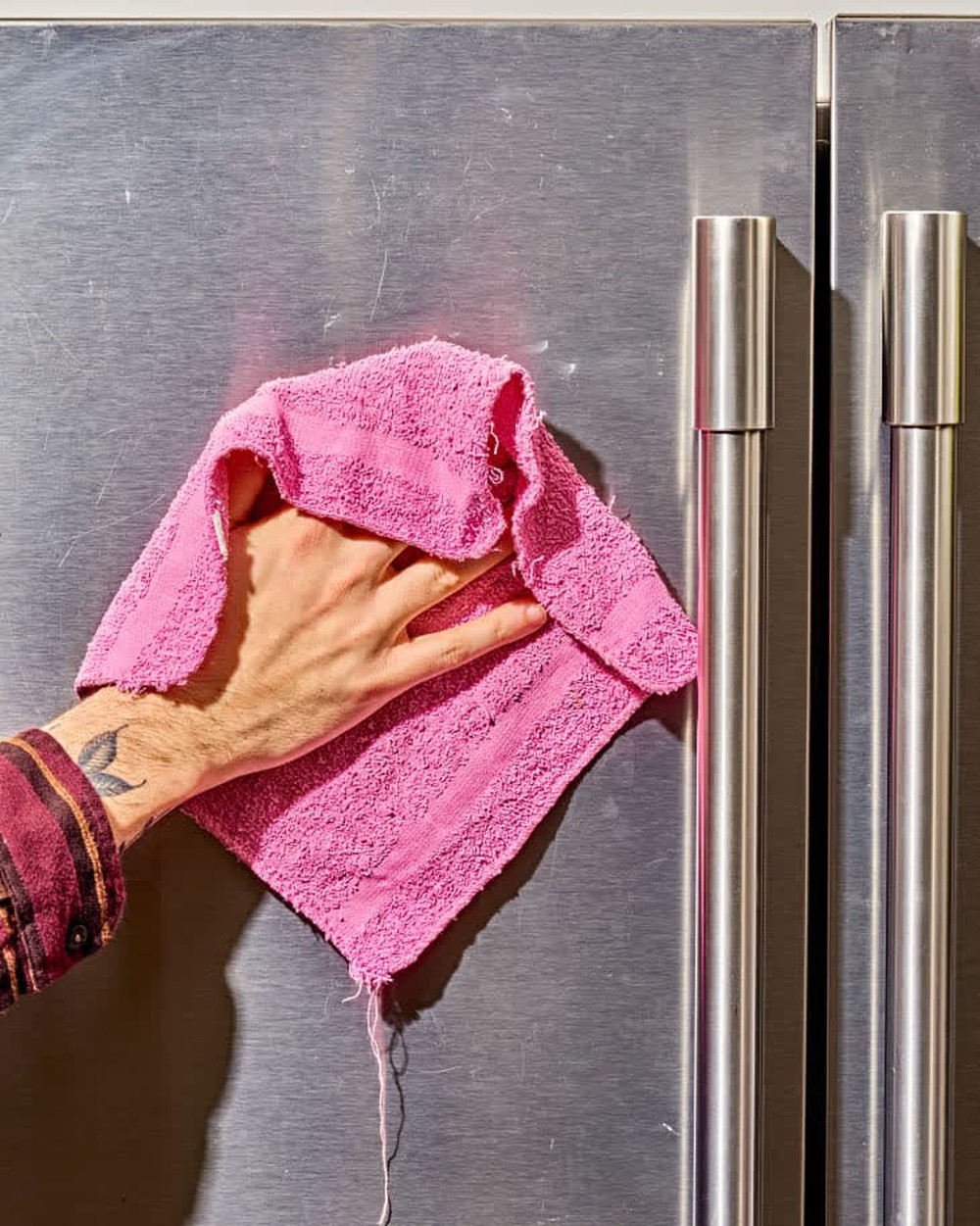 5 phương pháp để làm sạch các thiết bị nhà bếp bằng thép không gỉ: Phương pháp cuối đem lại hiệu quả bất ngờ - Ảnh 1.