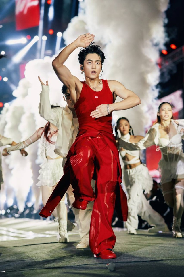 MONO khoe vũ đạo cực cháy, dân tình trầm trồ: Trông như đang xem thần tượng Hàn Quốc nhảy - Ảnh 6.
