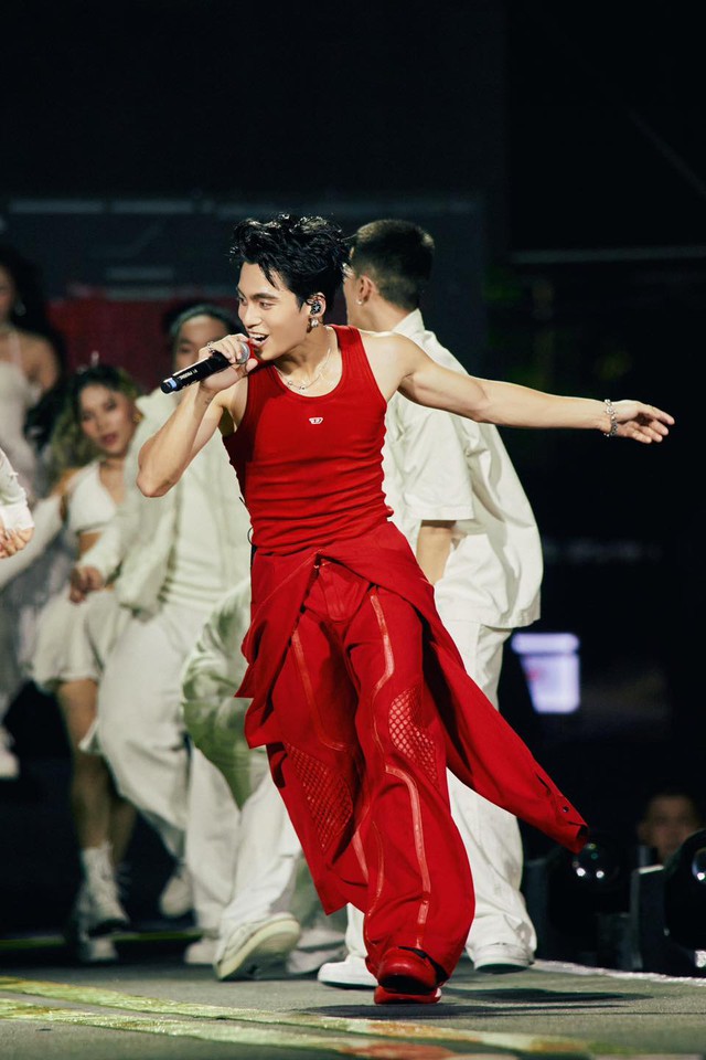 MONO khoe vũ đạo cực cháy, dân tình trầm trồ: Trông như đang xem thần tượng Hàn Quốc nhảy - Ảnh 5.