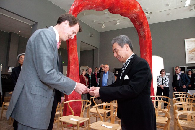  Độc lạ bộ sưu tập hơn 1.400 chiếc ghế hàng hiệu siêu hiếm của giáo sư người Nhật  - Ảnh 12.