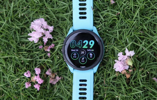 Trên tay Garmin Forerunner 265: Màn hình AMOLED, nhiều chế độ tập luyện từ cơ bản đến nâng cao - Ảnh 2.