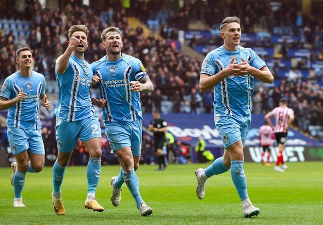 Coventry City và câu chuyện 5 năm làm nên kỳ tích, từ hạng 4 đến ngưỡng cửa Premier League - Ảnh 1.