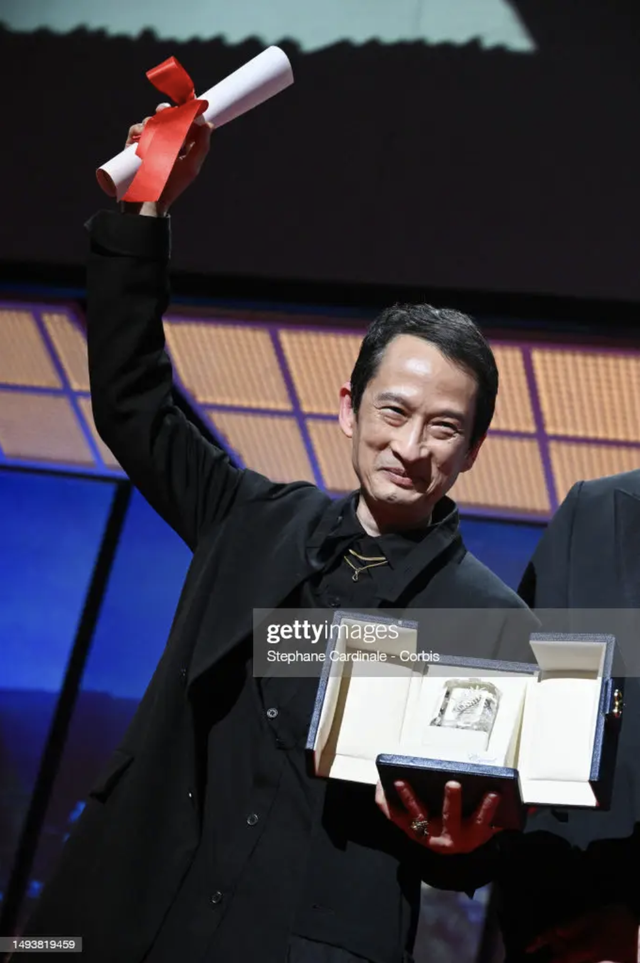 LHP Cannes 2023: Trần Anh Hùng đoạt giải Đạo diễn xuất sắc, một phim Việt bất ngờ giành chiến thắng - Ảnh 2.