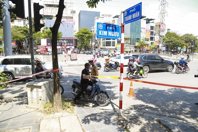 Hà Nội: Nhiều người vi phạm nồng độ cồn kịch khung, tài xế dùng nước chữa đau răng cũng dính nồng độ cồn được minh oan - Ảnh 1.