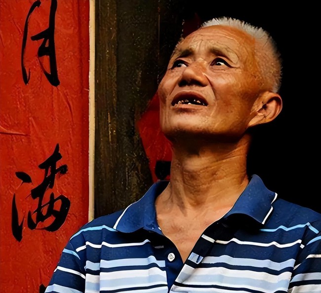 Cụ &ocirc;ng 70 tuổi &ldquo;cứng đầu&rdquo; từ chối đền b&ugrave; 339 tỷ cho ng&ocirc;i nh&agrave; cũ: Cho nhiều tiền gấp 100 lần cũng n&oacute;i KH&Ocirc;NG, l&yacute; do bất ngờ! - Ảnh 1.