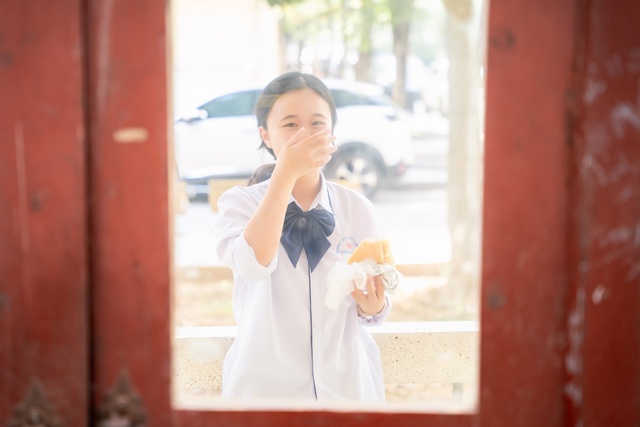 Lễ bế giảng tại ngôi trường hàng đầu miền Trung: Dàn nam thanh nữ tú nói lời tạm biệt trước thời khắc chia xa - Ảnh 12.