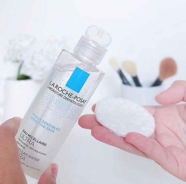 B&aacute;c sĩ khuy&ecirc;n d&ugrave;ng nước tẩy trang dịu nhẹ để da khỏe đẹp hơn - Ảnh 7.
