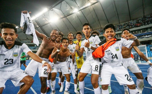 Đánh bại U22 Philippines 3-0, U22 Timor Leste tạo cú sốc đầu tiên tại SEA Games 32 - Ảnh 1.