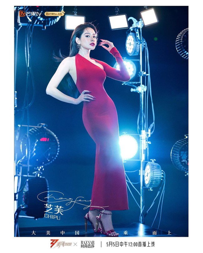 Cất hàng hiệu ở nhà, Chi Pu diện váy local brand Việt đi thi show Trung, netizen tấm tắc: Cô ấy 10 điểm! - Ảnh 2.