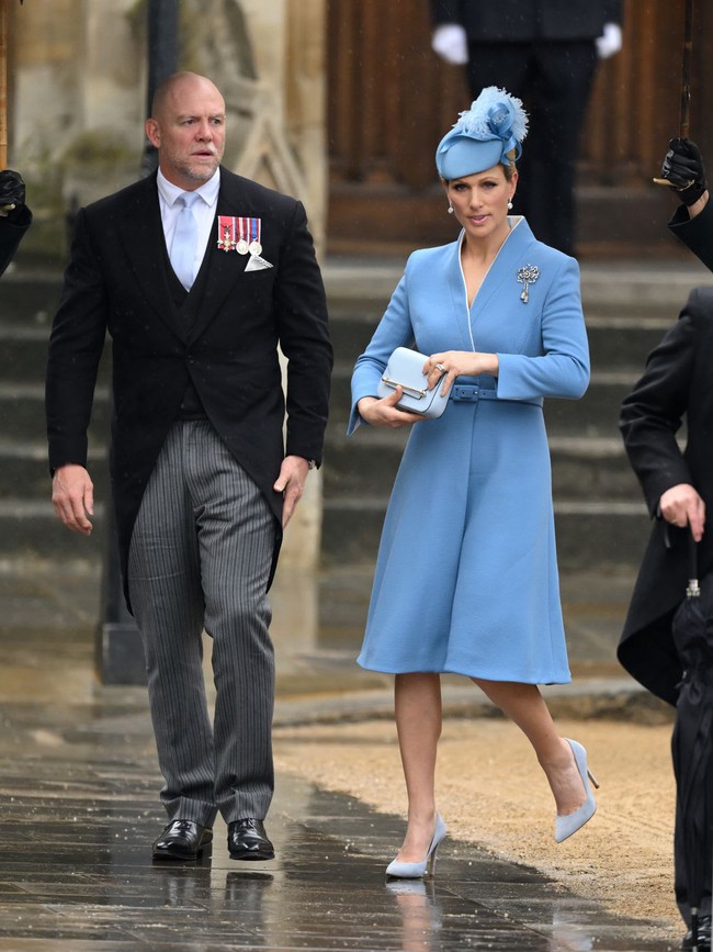 15 bộ trang phục đẹp nhất Lễ đăng quang của Vua Charles III: Nhà Kate đứng đầu, các khách mời chuộng đồ may riêng, đề cao nét cổ điển - Ảnh 13.