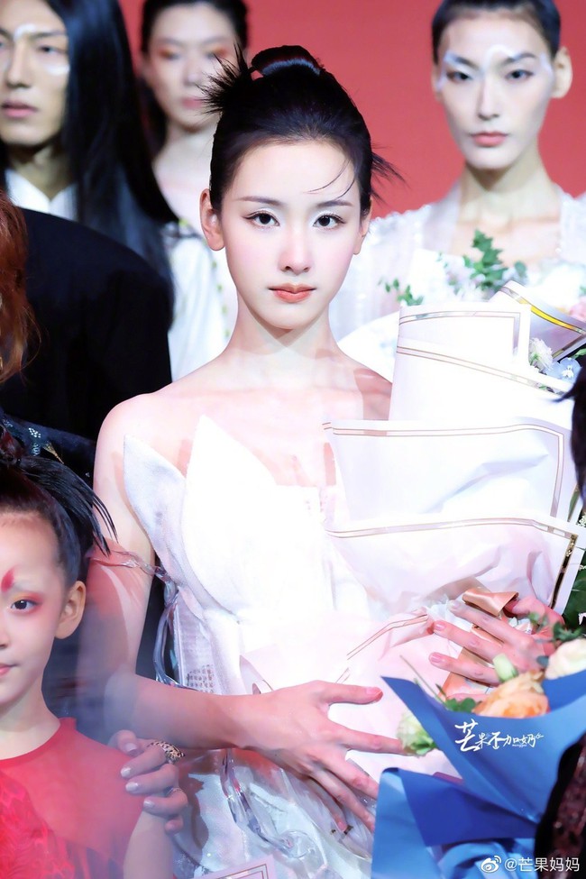 “Ác nữ đẹp nhất Trung Quốc” Trần Đô Linh được chọn thẳng vào showbiz ...