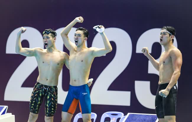 Dàn hotboy 6 múi đội tuyển bơi thi đấu xuất thần giành HCV SEA Games 32 - Ảnh 8.