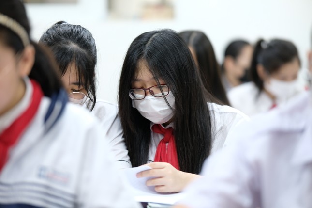 Sở GD&ĐT Hà Nội đề xuất tiếp tục tuyển sinh chương trình song bằng - Ảnh 1. Sở GD&ĐT Hà Nội đề xuất tiếp tục tuyển sinh chương trình song bằng - Ảnh 1.