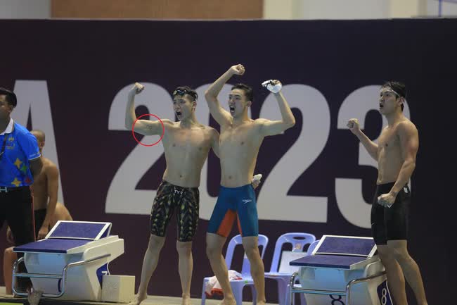 Tuyển bơi Việt Nam hái vàng SEA Games, hot boy Kim Sơn tiết lộ ý nghĩa hình xăm Olympic trên bắp tay - Ảnh 3.